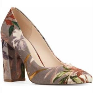 Nine West Denton velvet floral pumps
